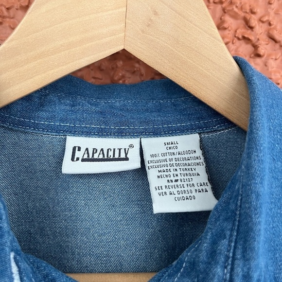 Women’s Patriotic July4th Embroidered 100% Cotton Denim Button Up Top Size Small - Picture 5 of 7